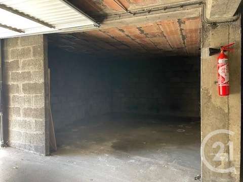 Location garage box et parking Location garage box et parking