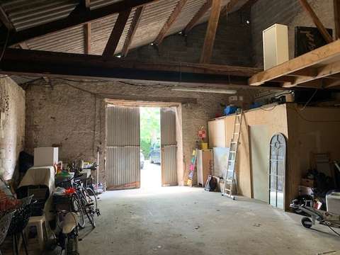 Location garage box et parking 1 pièce