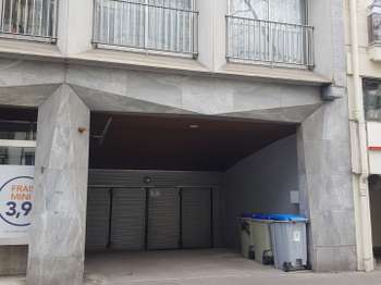 Location garage box et parking Location garage box et parking