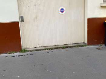 Location Garage box et parking 1 pièceNantes Centre Ville