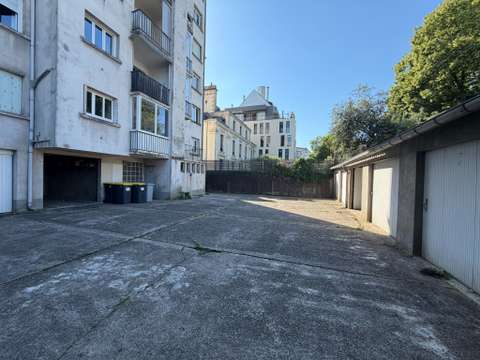 Location garage box et parking Location garage box et parking