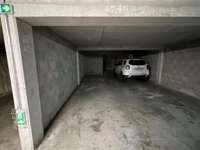 Location garage box et parking 1 pièce