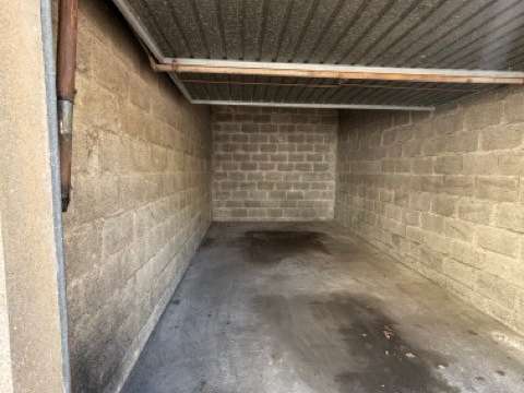 Location garage box et parking