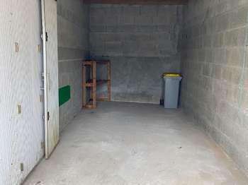 Location garage box et parking 1 pièce Location garage box et parking 1 pièce