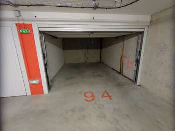 Location garage box et parking 1 pièce Location garage box et parking 1 pièce