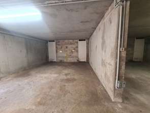 Location Garage box et parking 12 m&sup2;Nantes Rond-Point de Paris - Blanche de Castille