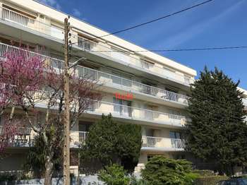 Location Garage box et parking 92 m&sup2;Nantes Rond-Point de Paris - Blanche de Castille
