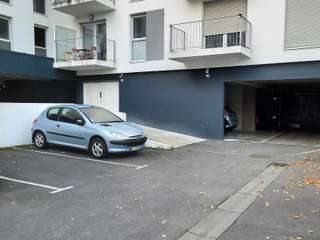 Location garage box et parking 1 pièce