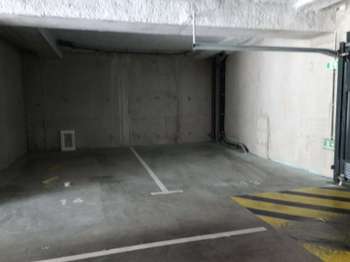 Location garage box et parking 1 pièce Location garage box et parking 1 pièce