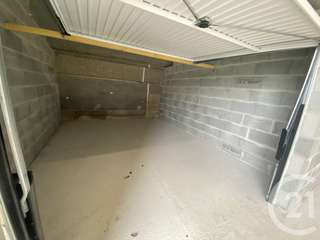 Location garage box et parking Location garage box et parking