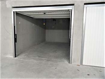 Location Garage box et parking 17 m&sup2;Ploemeur