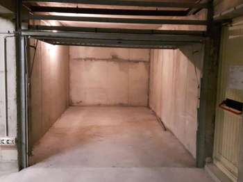Location Garage box et parking 1 m&sup2;Ploërmel