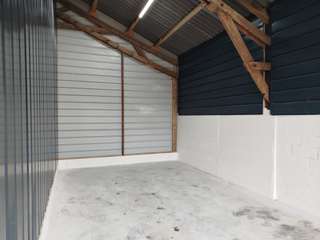 Location garage box et parking 1 pièce