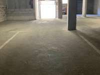 Location garage box et parking 1 pièce Location garage box et parking 1 pièce