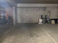 Location garage box et parking 1 pièce Location garage box et parking 1 pièce