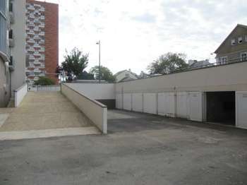 Location Garage box et parking 18 m&sup2;Rennes