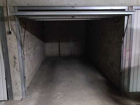 Location garage box et parking Location garage box et parking