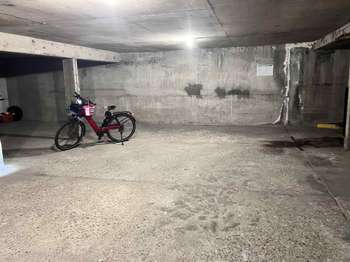 Location Garage box et parking 11 m&sup2;Rennes Beaulieu