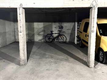 Location garage box et parking 1 pièce