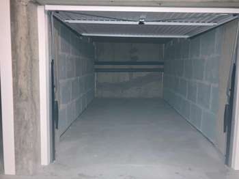Location garage box et parking 1 pièce Location garage box et parking 1 pièce