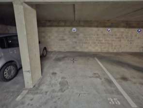 Location Garage box et parking 10 m&sup2;Rennes Centre Ville
