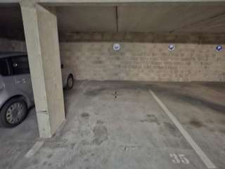 Location garage box et parking 1 pièce