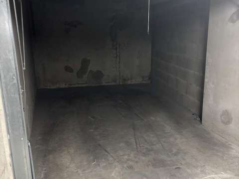 Location garage box et parking 1 pièce