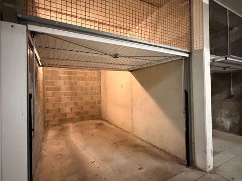 Location garage box et parking 1 pièce Rennes Centre Ville 35