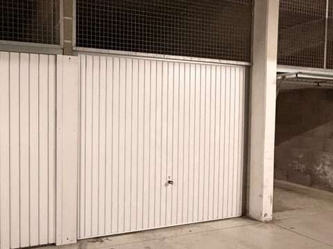 Location garage box et parking 1 pièce