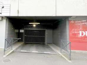 Location Garage box et parking 12 m&sup2;Rennes Centre Ville