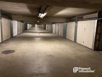 Location garage box et parking Location garage box et parking