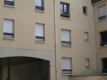 Location Garage box et parking 10 m&sup2;Rennes Centre Ville