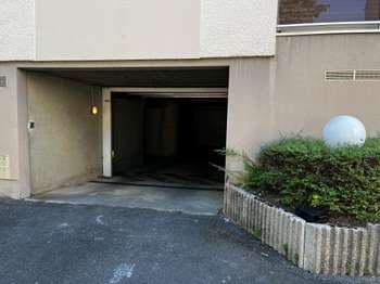 Location Garage box et parking 16 m&sup2;Rennes Fougères