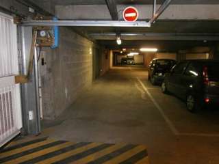 Location garage box et parking 1 pièce