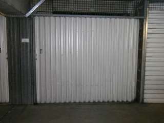 Location garage box et parking 1 pièce