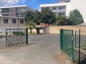 Location garage box et parking Location garage box et parking