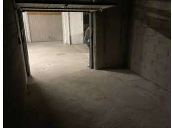 Location garage box et parking Location garage box et parking