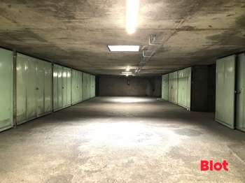 Location garage box et parking Location garage box et parking