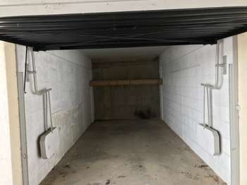 Location Garage box et parking 11 m&sup2;Rennes Sainte-Thérèse