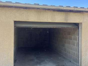 Location Garage box et parking 14 m&sup2;Rennes Sainte-Thérèse
