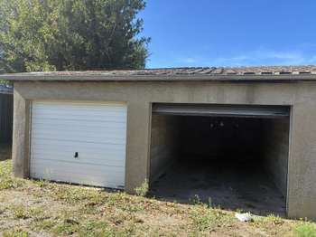 Location garage box et parking 2 pièces