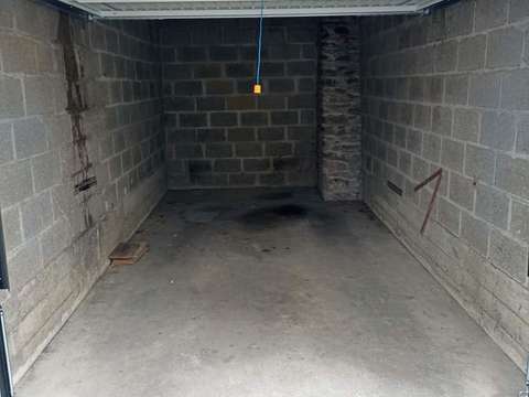 Location garage box et parking 1 pièce