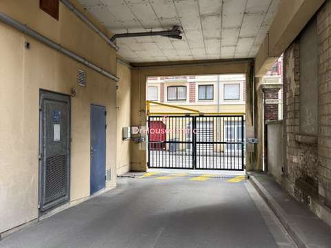 Location garage box et parking 1 pièce