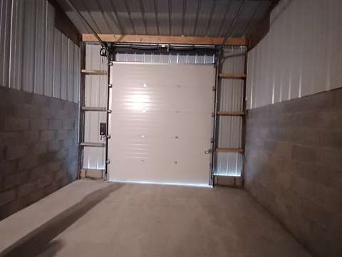Location garage box et parking 1 pièce