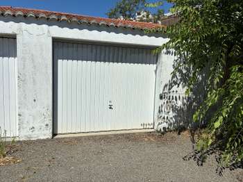 Location Garage box et parking 16 m&sup2;Saint-Gilles-Croix-de-Vie