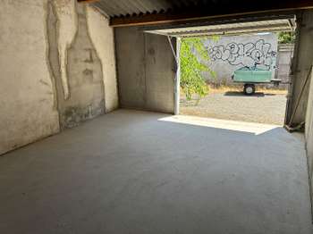 Location garage box et parking 1 pièce Location garage box et parking 1 pièce