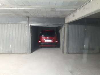 Location garage box et parking 1 pièce Location garage box et parking 1 pièce