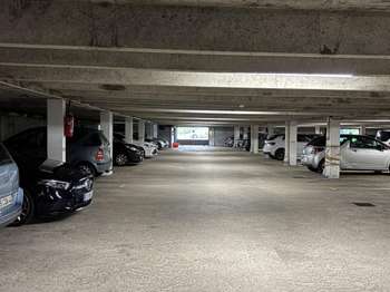 Location garage box et parking 1 pièce