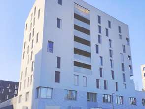 Location Garage box et parking 12 m&sup2;Saint-Jacques-de-la-Lande