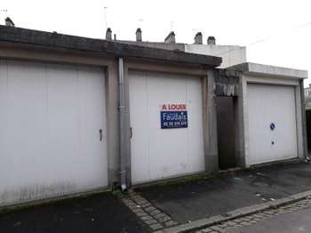 Location Garage box et parking 12 m&sup2;Saint-Lô